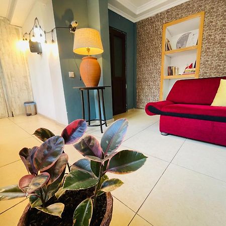 Hotel Klarastan Bon Voyage Тбилиси Экстерьер фото