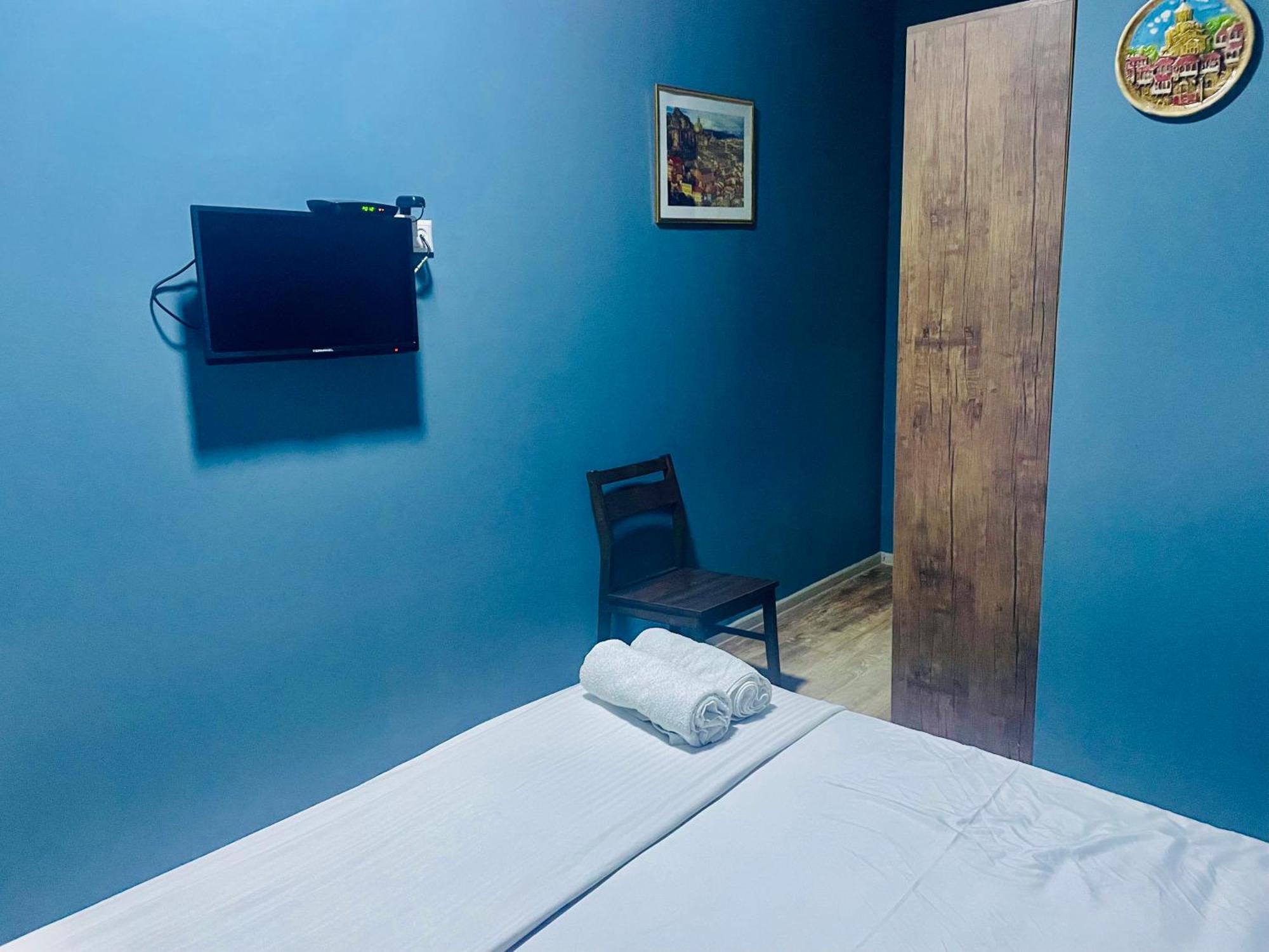 Hotel Klarastan Bon Voyage Тбилиси Экстерьер фото