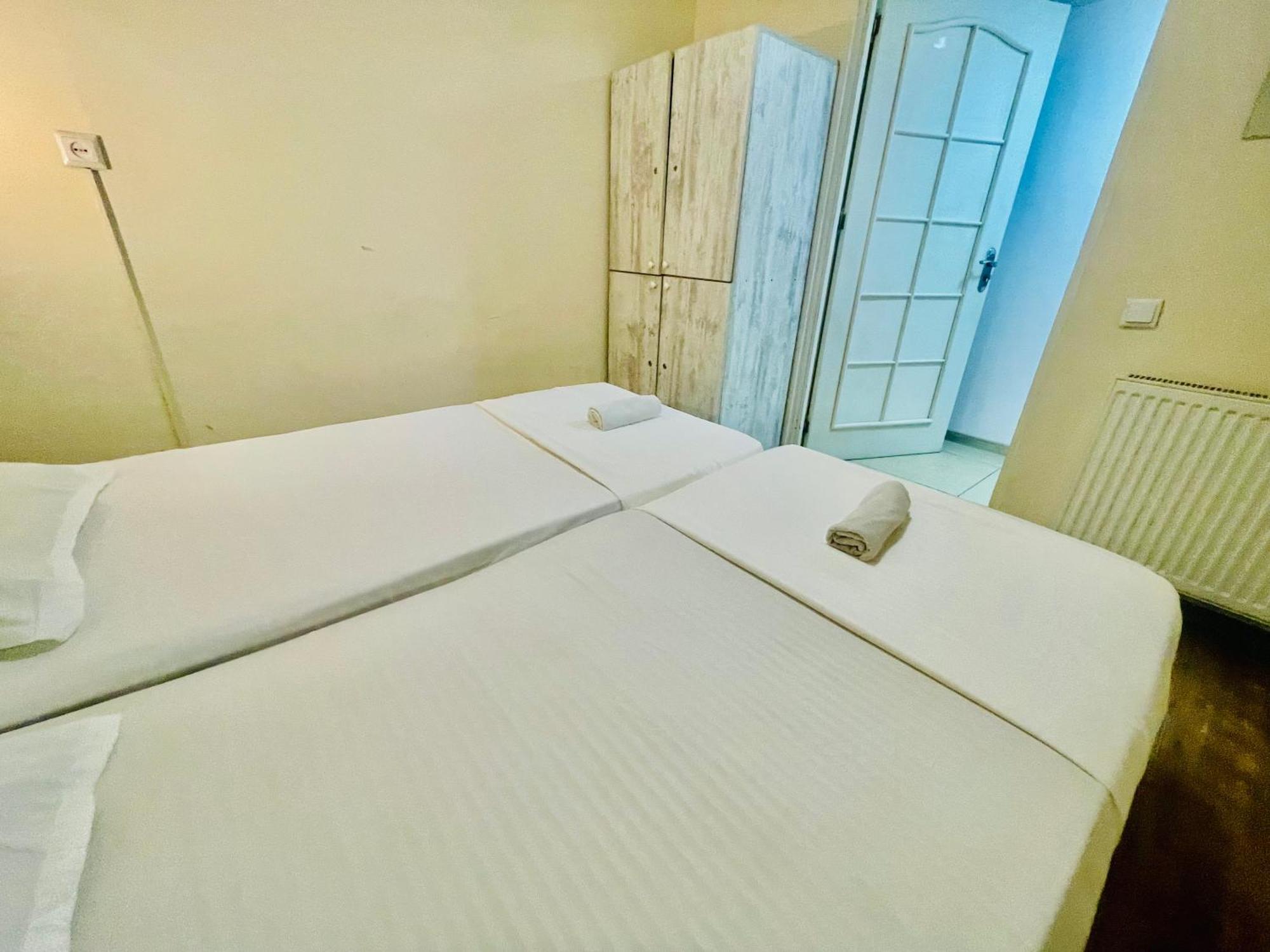 Hotel Klarastan Bon Voyage Тбилиси Экстерьер фото